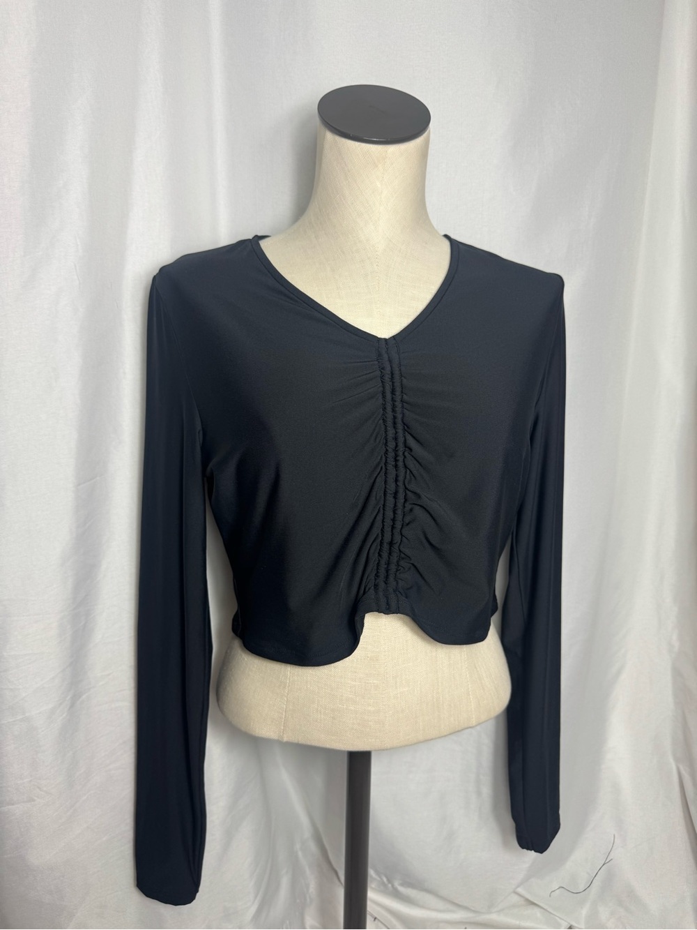 Calia Ruched Rash Guard Black athletic crop top long sleeve baddie girl NWT